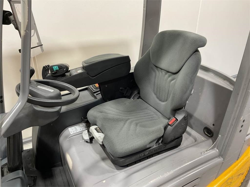 Jungheinrich EFG 220 ZVG - Electric forklift: picture 5 Jungheinrich EFG 220 ZVG - Electric forklift: picture 5