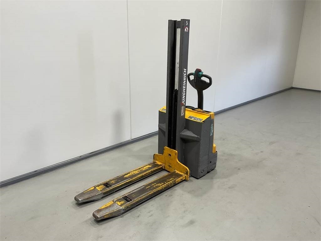 Jungheinrich EMD 118 - Stacker: picture 4 Jungheinrich EMD 118 - Stacker: picture 4