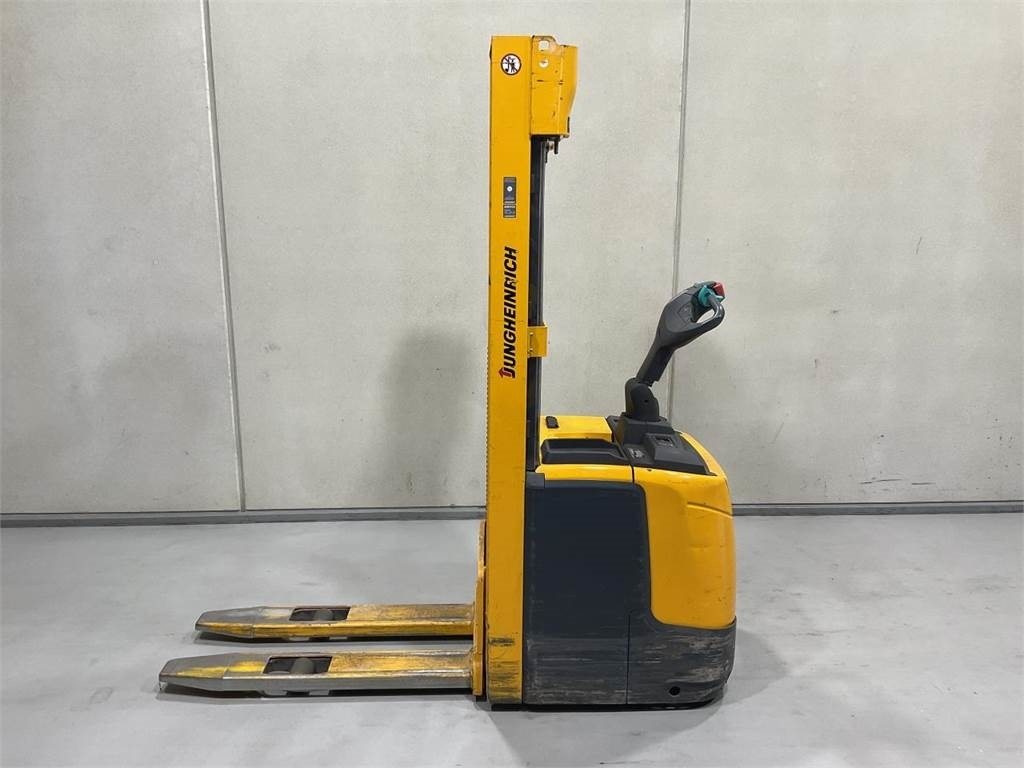 Jungheinrich ERC 214 535DZ - Stacker: picture 2 Jungheinrich ERC 214 535DZ - Stacker: picture 2