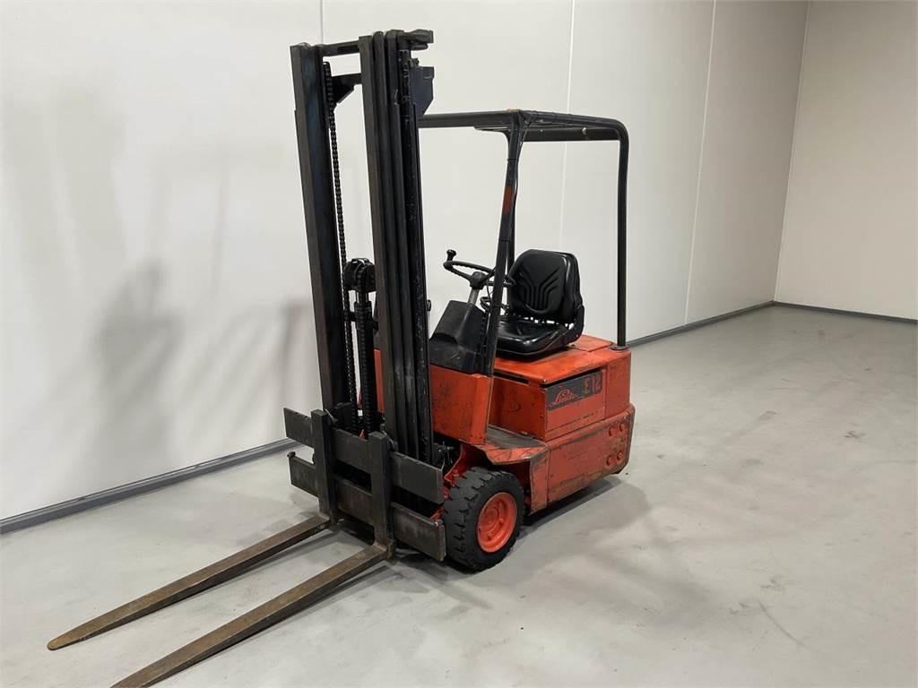 Linde E12 - Electric forklift: picture 4 Linde E12 - Electric forklift: picture 4