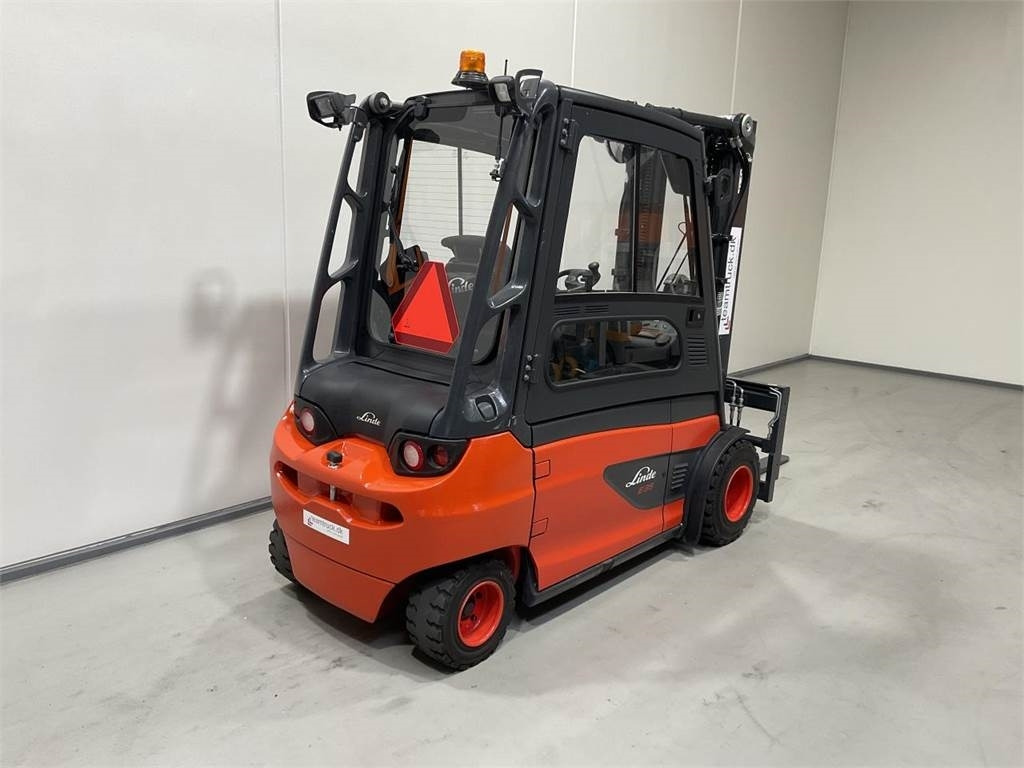 Linde E35L-01 - Electric forklift: picture 2 Linde E35L-01 - Electric forklift: picture 2