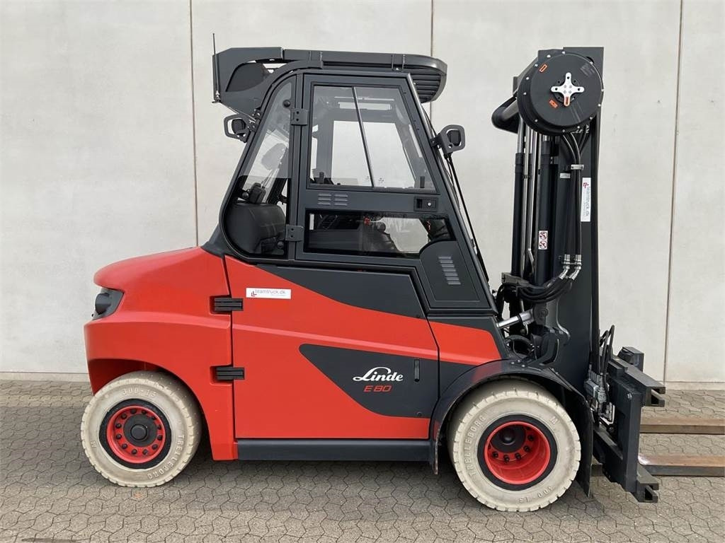 Linde E80-01/900 - Electric forklift: picture 1 Linde E80-01/900 - Electric forklift: picture 1