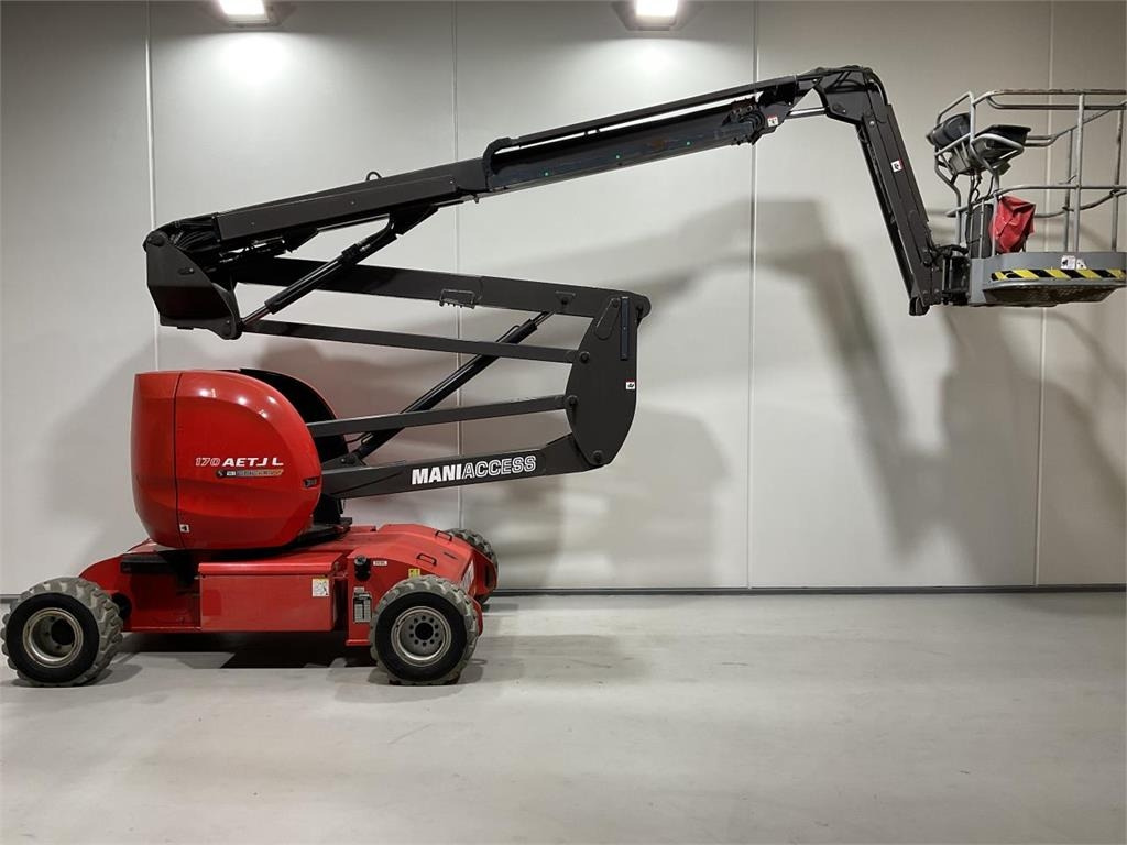 Manitou 170AETJL BIE - Scissor lift: picture 5 Manitou 170AETJL BIE - Scissor lift: picture 5