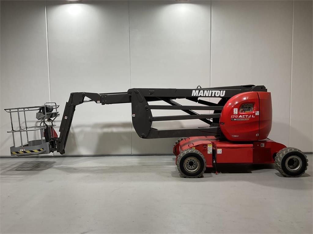 Manitou 170AETJL BIE - Scissor lift: picture 1 Manitou 170AETJL BIE - Scissor lift: picture 1