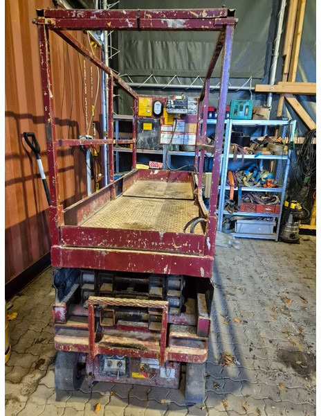 Grove 6-10 meter 2 persons lift - Scissor lift: picture 3 Grove 6-10 meter 2 persons lift - Scissor lift: picture 3