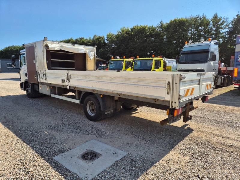 MAN TGL 12.250 - Dropside/ Flatbed truck: picture 3 MAN TGL 12.250 - Dropside/ Flatbed truck: picture 3