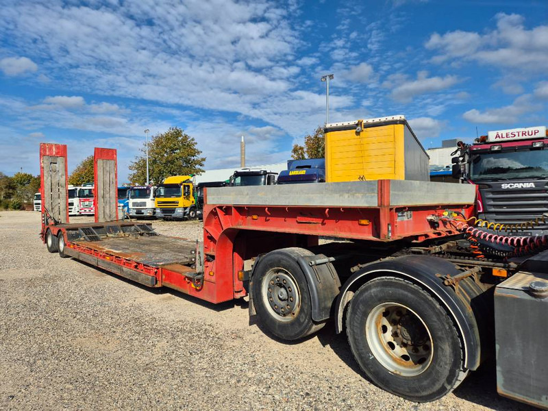 Nooteboom Machine trailer W/ extendable bed & Hyd Ramps - Low loader semi-trailer: picture 1 Nooteboom Machine trailer W/ extendable bed & Hyd Ramps - Low loader semi-trailer: picture 1
