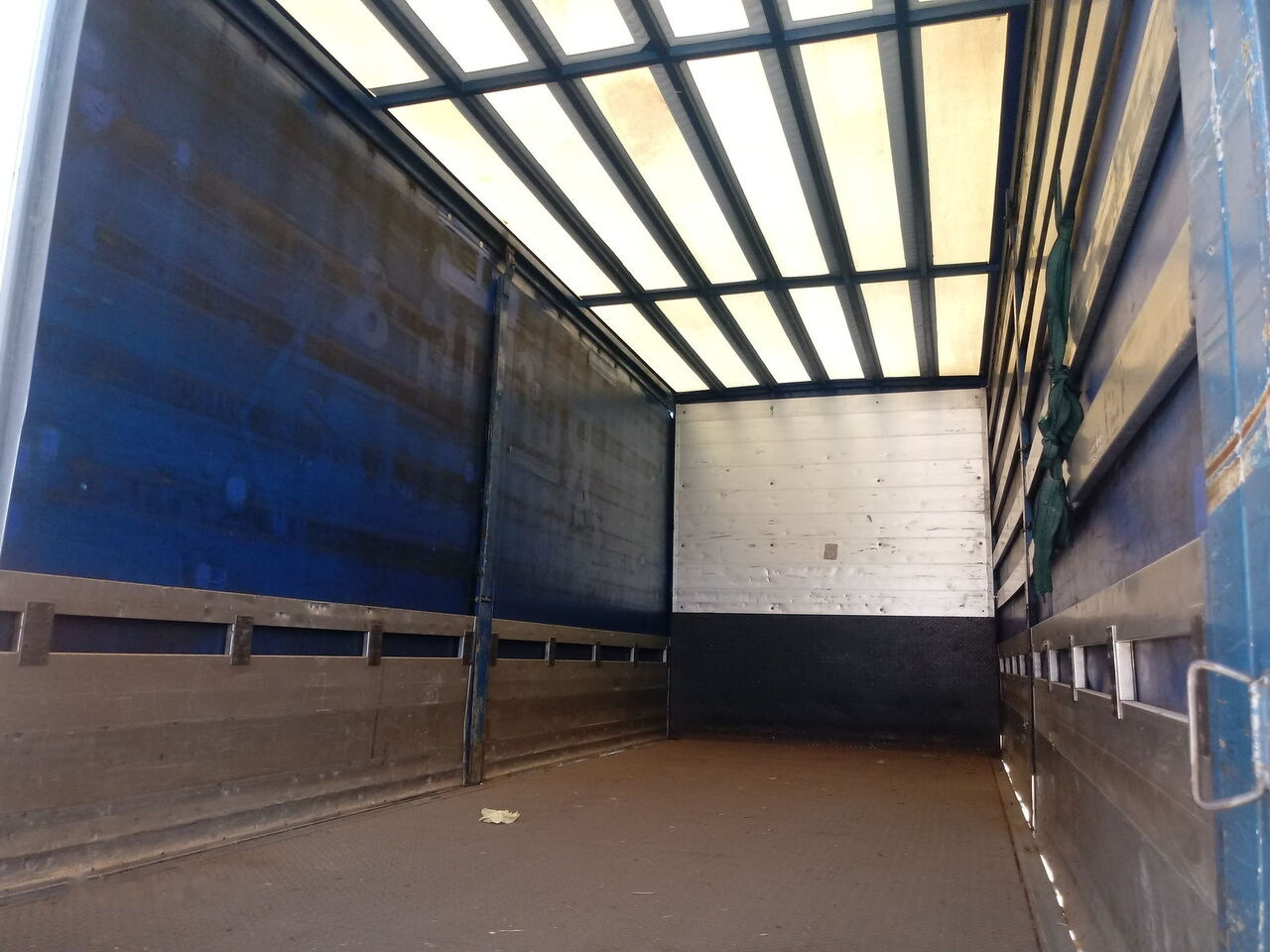 Box truck Volvo FL6.250: picture 11