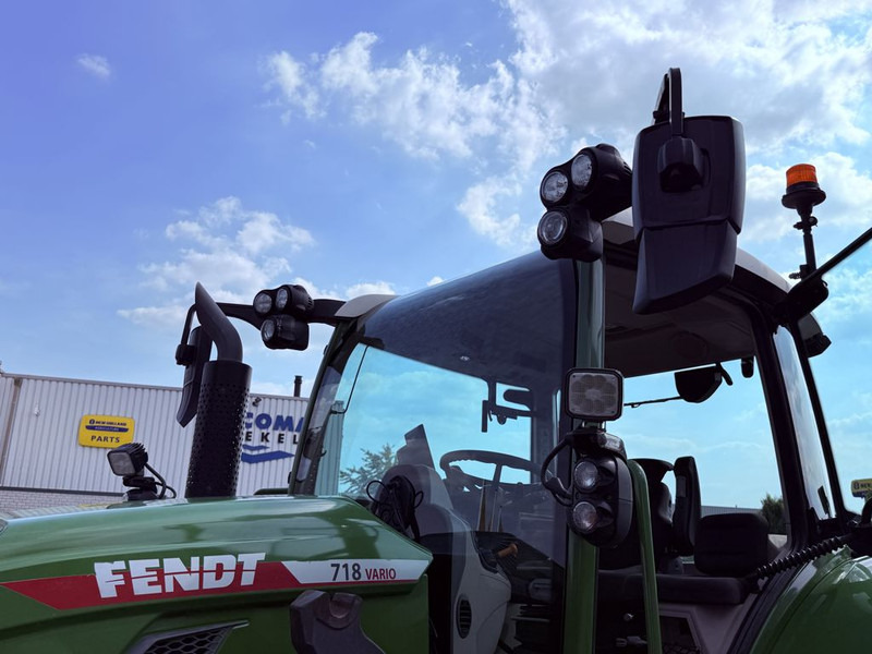 Farm tractor Fendt 718 Vario PowerPlus ONE: picture 15