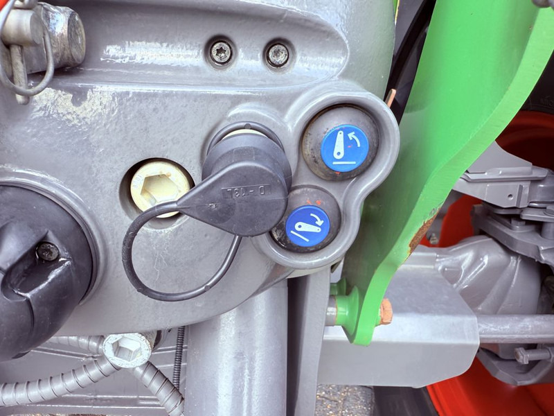 Farm tractor Fendt 718 Vario PowerPlus ONE: picture 18