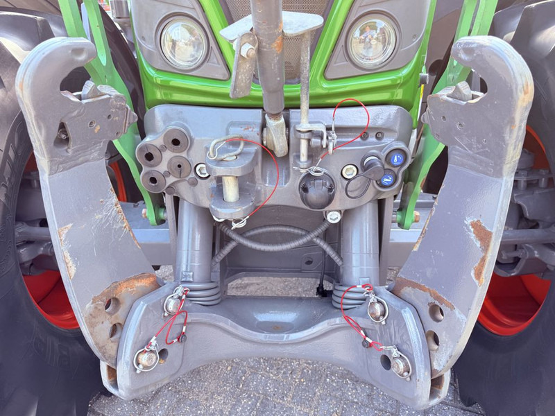 Farm tractor Fendt 718 Vario PowerPlus ONE: picture 12