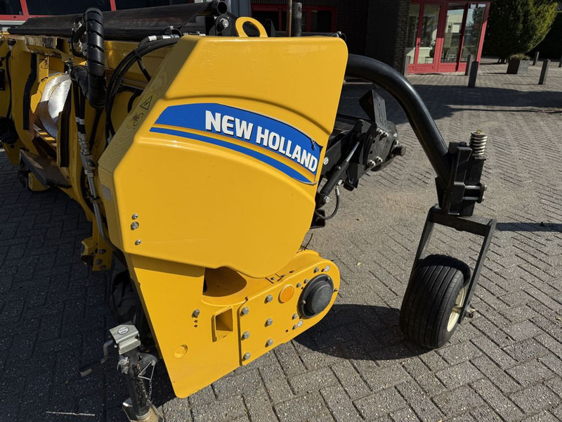 Harvester New Holland 380FP Gras Pickup: picture 12 Harvester New Holland 380FP Gras Pickup: picture 12
