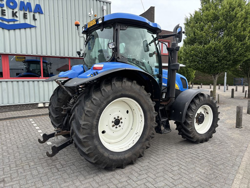 New Holland T6010 Plus Supersteer - Farm tractor: picture 3 New Holland T6010 Plus Supersteer - Farm tractor: picture 3