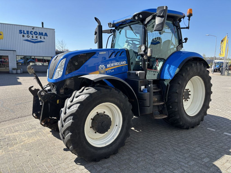 New Holland T7.245 Auto Command MY18 - Farm tractor: picture 1 New Holland T7.245 Auto Command MY18 - Farm tractor: picture 1