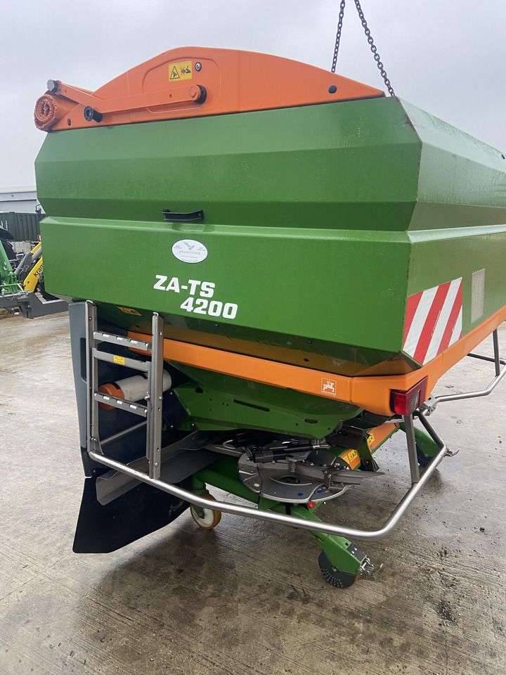 Amazone ZA-TS4200 - Fertilizer spreader: picture 4 Amazone ZA-TS4200 - Fertilizer spreader: picture 4