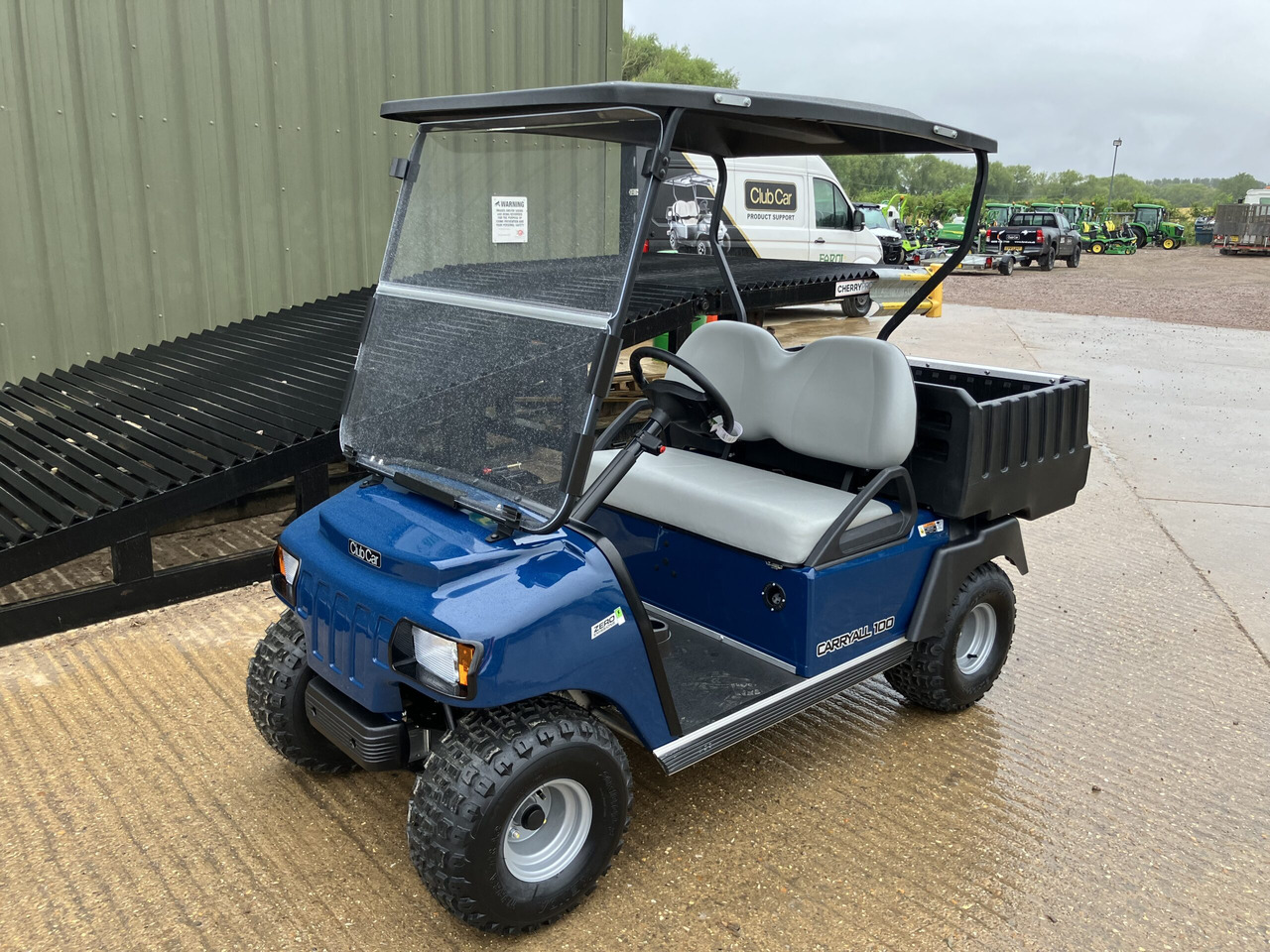 Club Car Carryall 100 Utility Vehicle - ATV/ Quad: picture 1 Club Car Carryall 100 Utility Vehicle - ATV/ Quad: picture 1