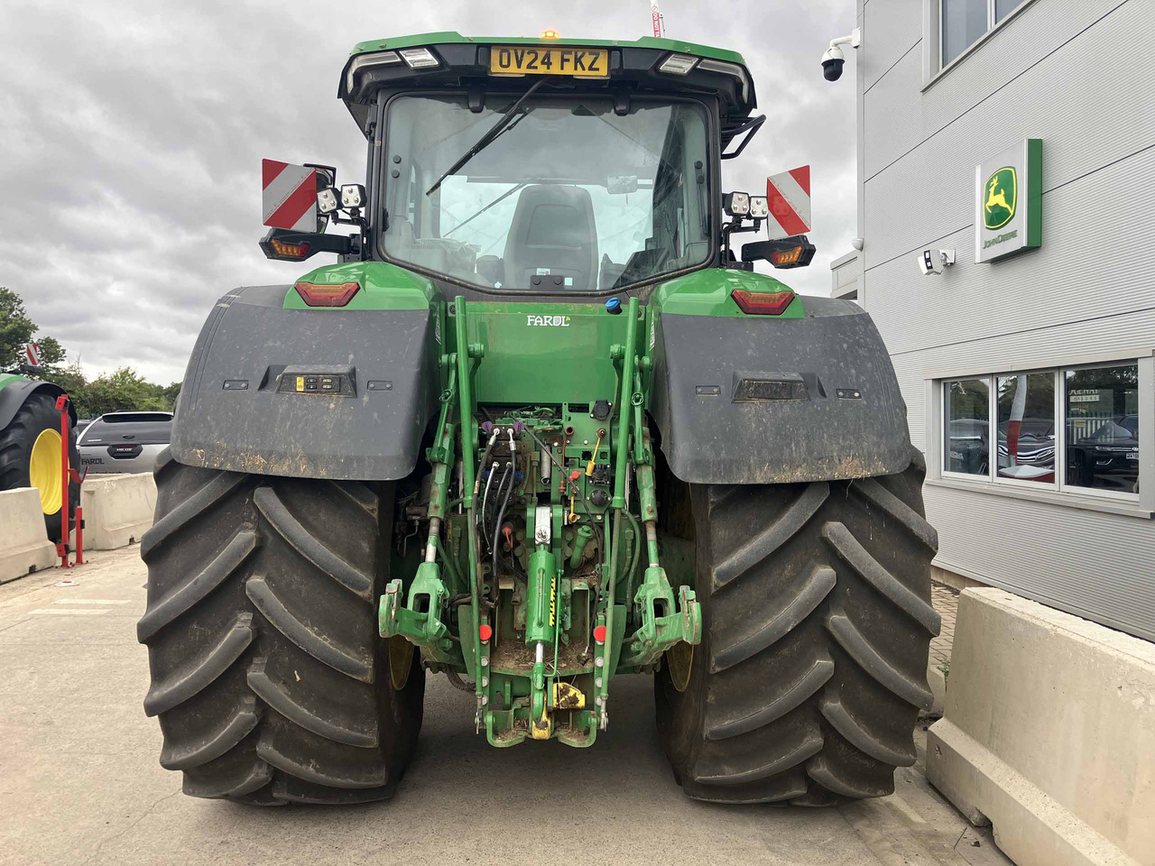 John Deer 7R 350 - Farm tractor: picture 4 John Deer 7R 350 - Farm tractor: picture 4