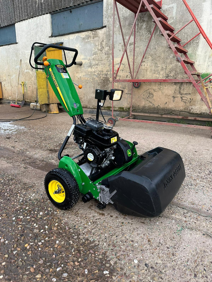 John Deere 260SL tees mower - Garden mower: picture 2 John Deere 260SL tees mower - Garden mower: picture 2