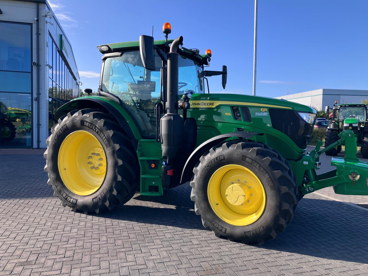 John Deere 6R 155 - Farm tractor: picture 1 John Deere 6R 155 - Farm tractor: picture 1
