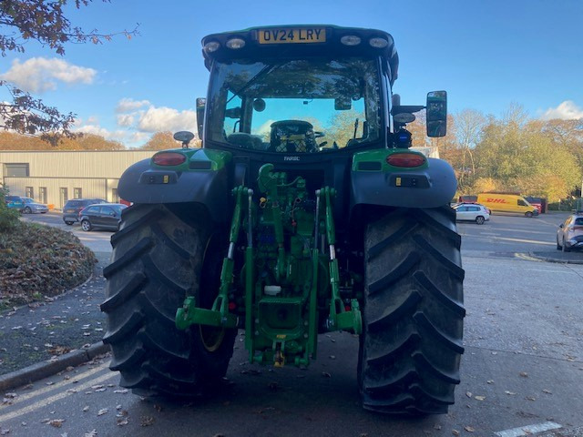 John Deere 6R 185 - Farm tractor: picture 4 John Deere 6R 185 - Farm tractor: picture 4
