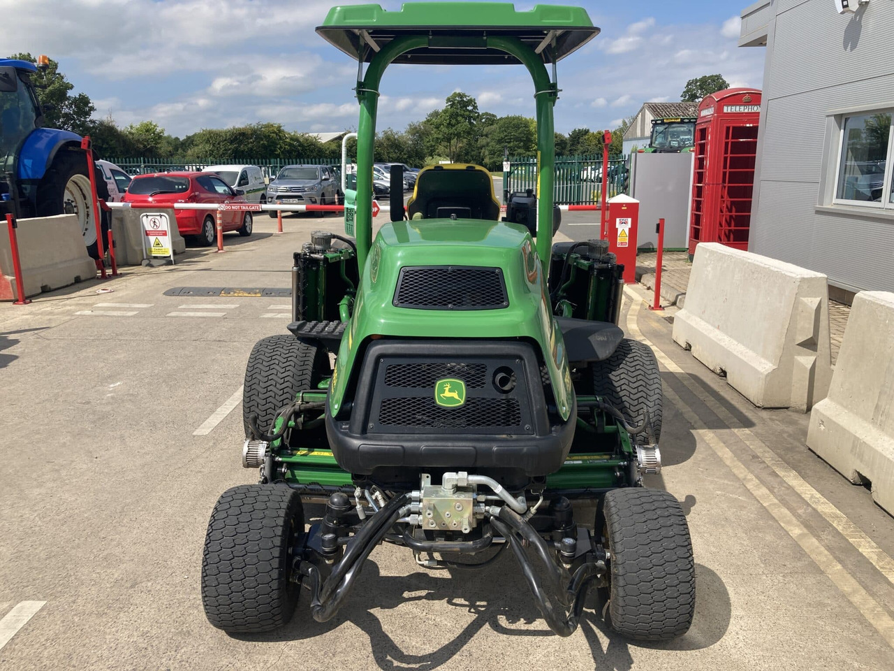 John Deere 7500AE fairway mower - Garden mower: picture 4 John Deere 7500AE fairway mower - Garden mower: picture 4
