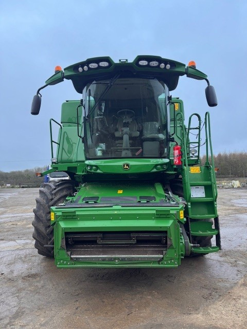 John Deere T670 TM - Combine harvester: picture 2 John Deere T670 TM - Combine harvester: picture 2