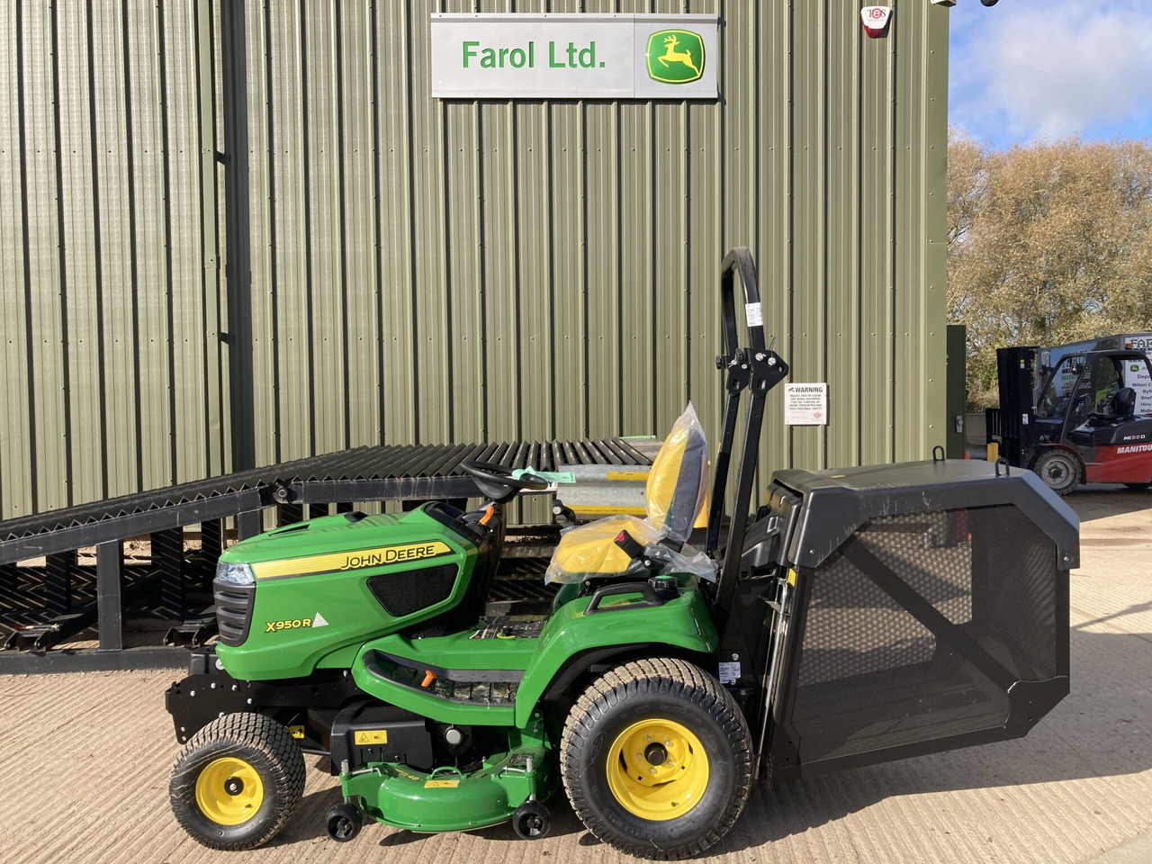 John Deere X950R ride on mower - Garden mower: picture 2 John Deere X950R ride on mower - Garden mower: picture 2