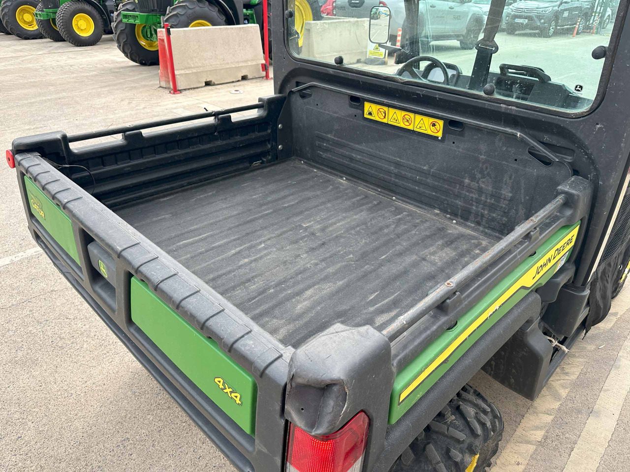 John Deere XUV865M - ATV/ Quad: picture 5 John Deere XUV865M - ATV/ Quad: picture 5