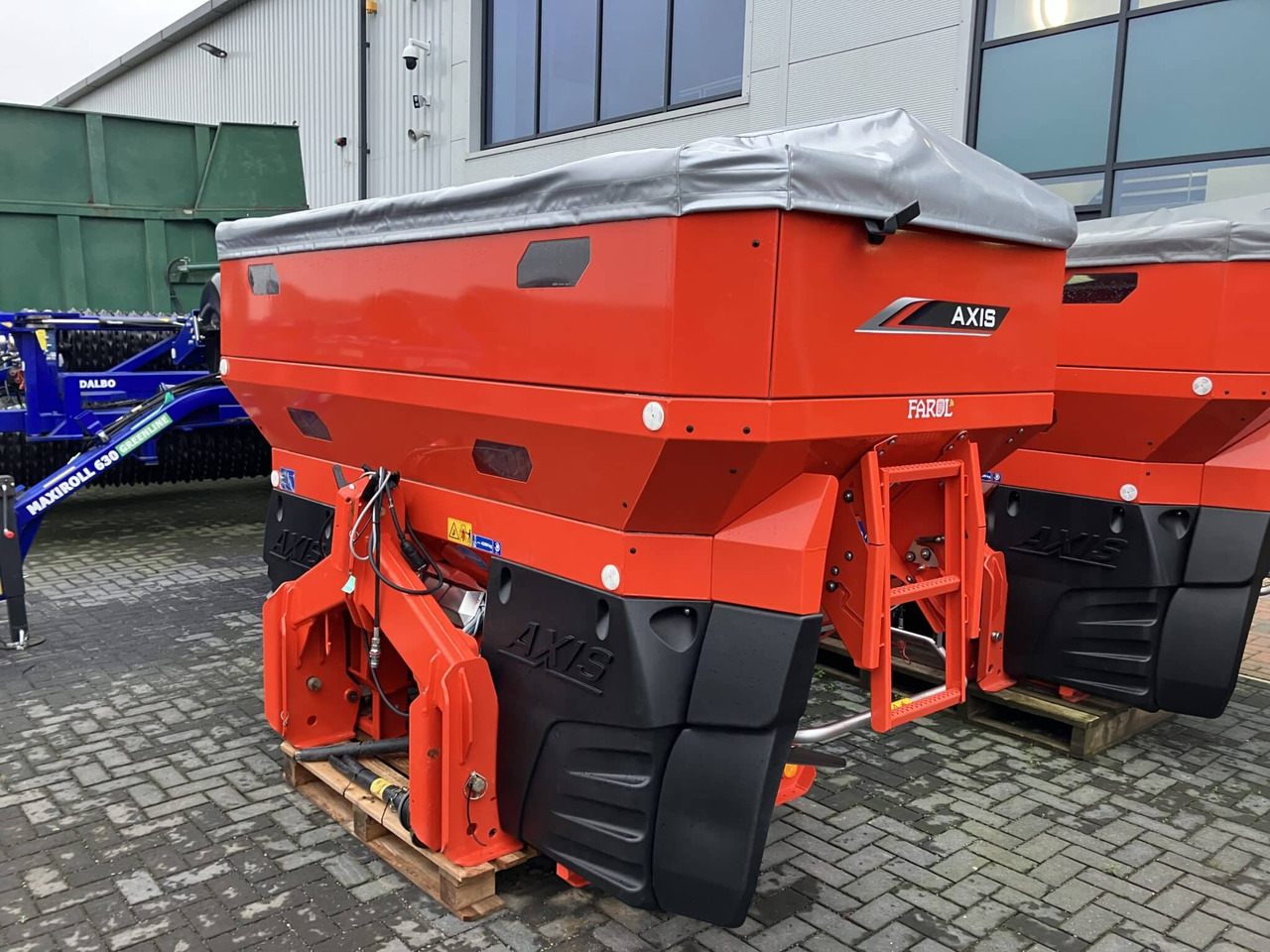 Kuhn Axis 50.2 M-ECW - Fertilizer spreader: picture 1 Kuhn Axis 50.2 M-ECW - Fertilizer spreader: picture 1