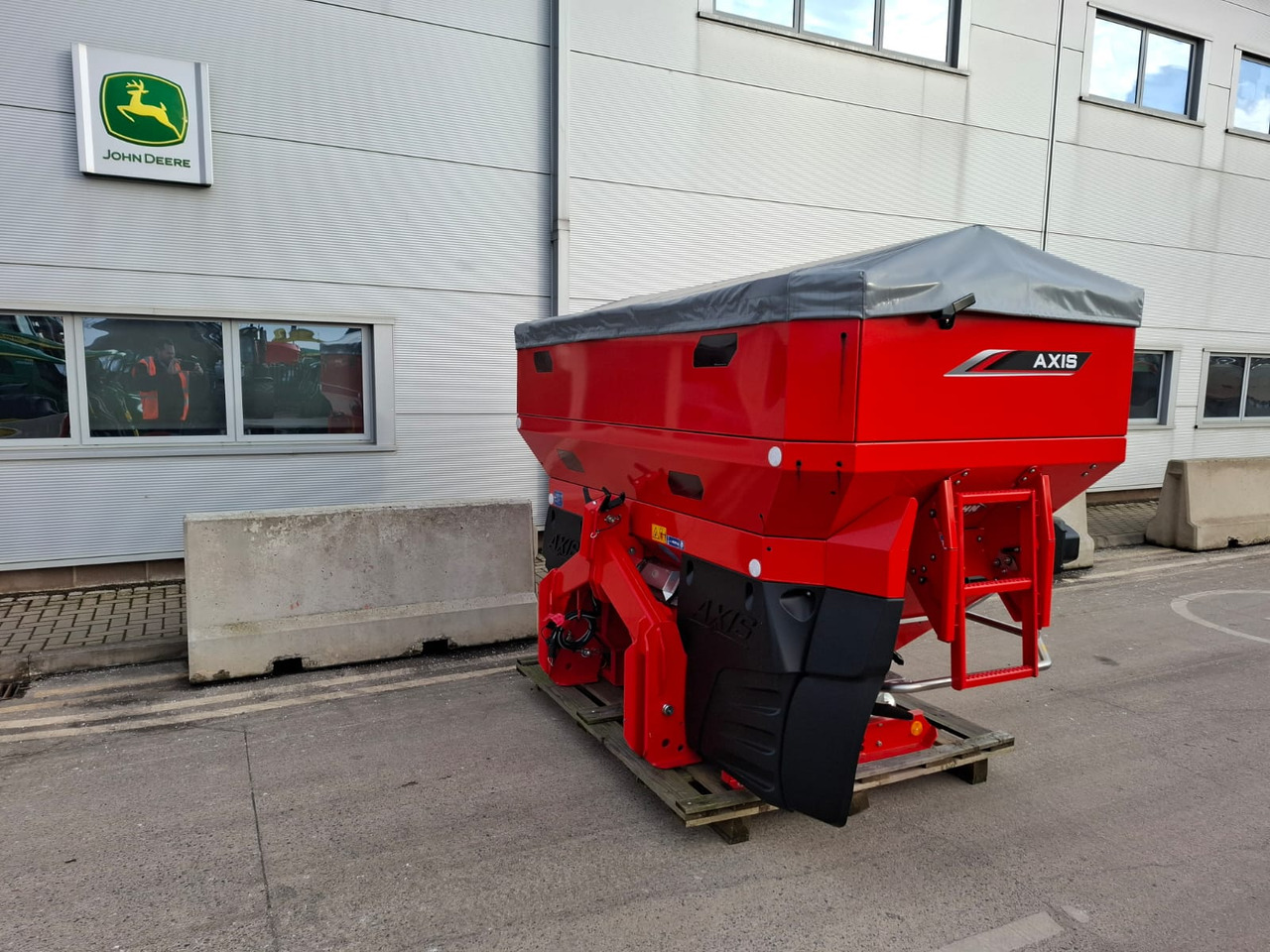 Kuhn Axis 50.2 M EMC W - Fertilizer spreader: picture 4 Kuhn Axis 50.2 M EMC W - Fertilizer spreader: picture 4