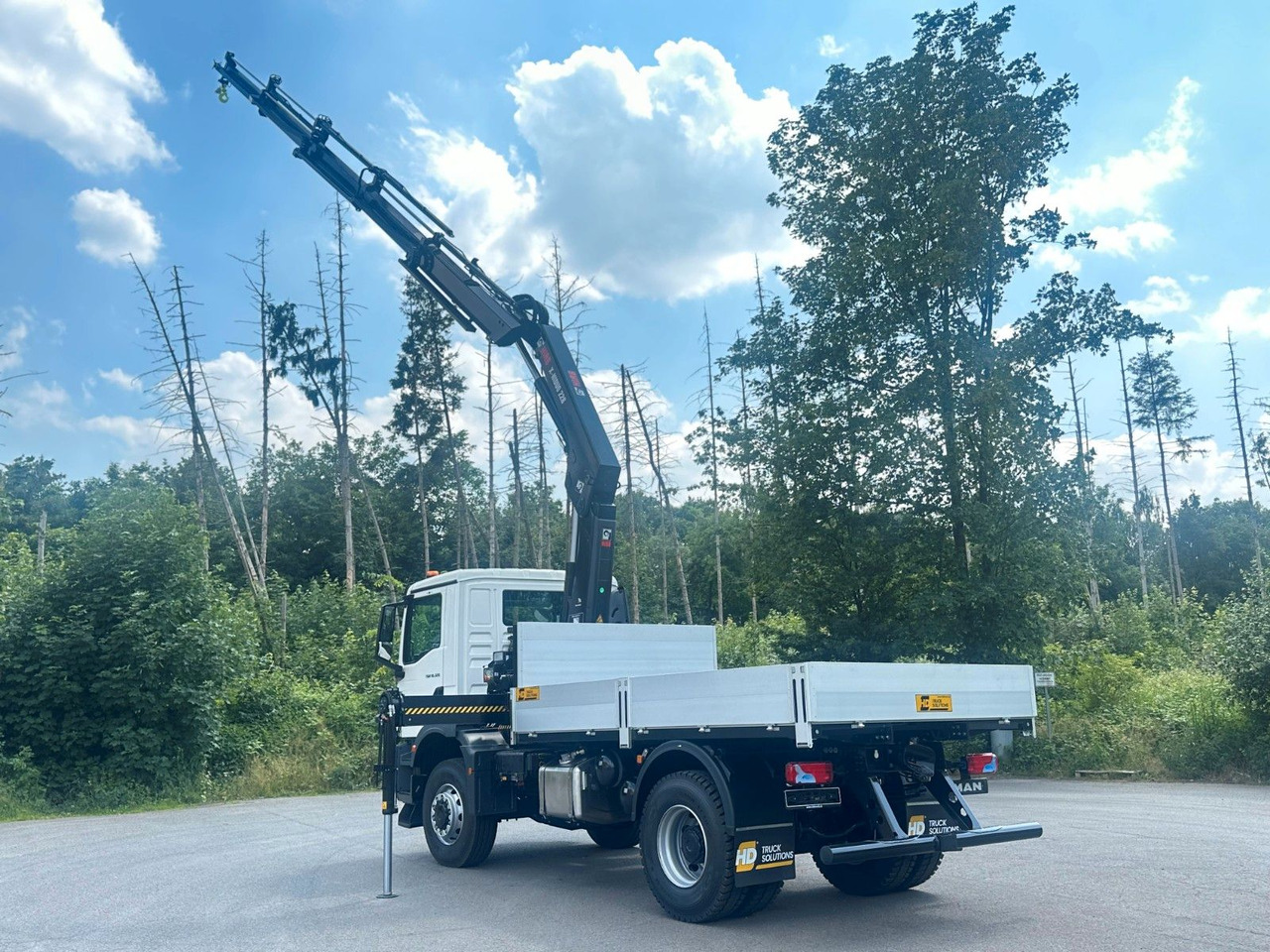 MAN TGM 18.320 4x4 Euro 6e Pritsche Hiab 228-4 Kran - Crane truck: picture 4 MAN TGM 18.320 4x4 Euro 6e Pritsche Hiab 228-4 Kran - Crane truck: picture 4