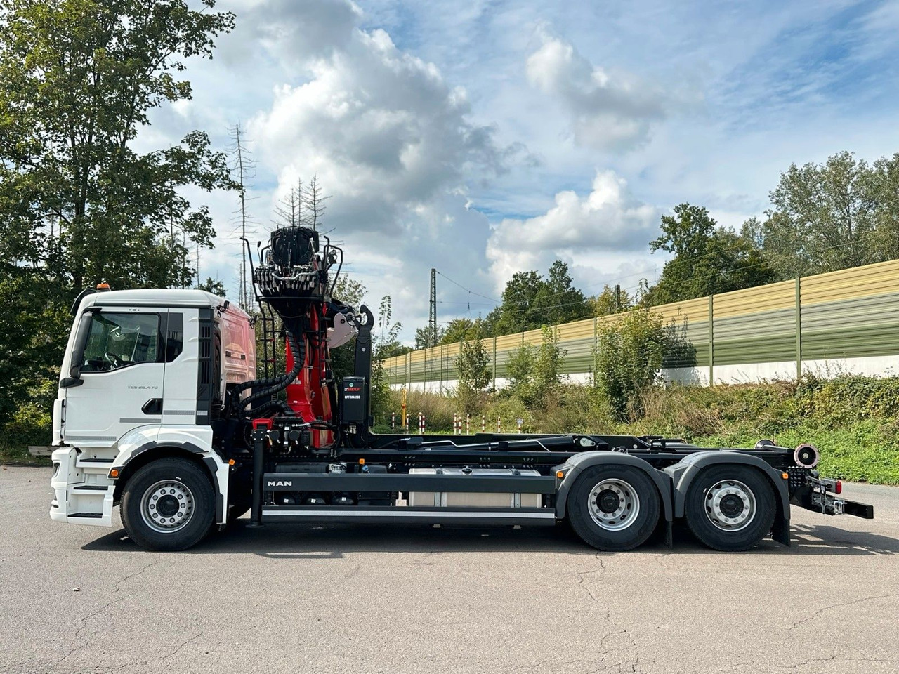 MAN TGS 26.470 6x2 Abrollkipper + Kran EPSILON - Hook lift truck, Crane truck: picture 5 MAN TGS 26.470 6x2 Abrollkipper + Kran EPSILON - Hook lift truck, Crane truck: picture 5