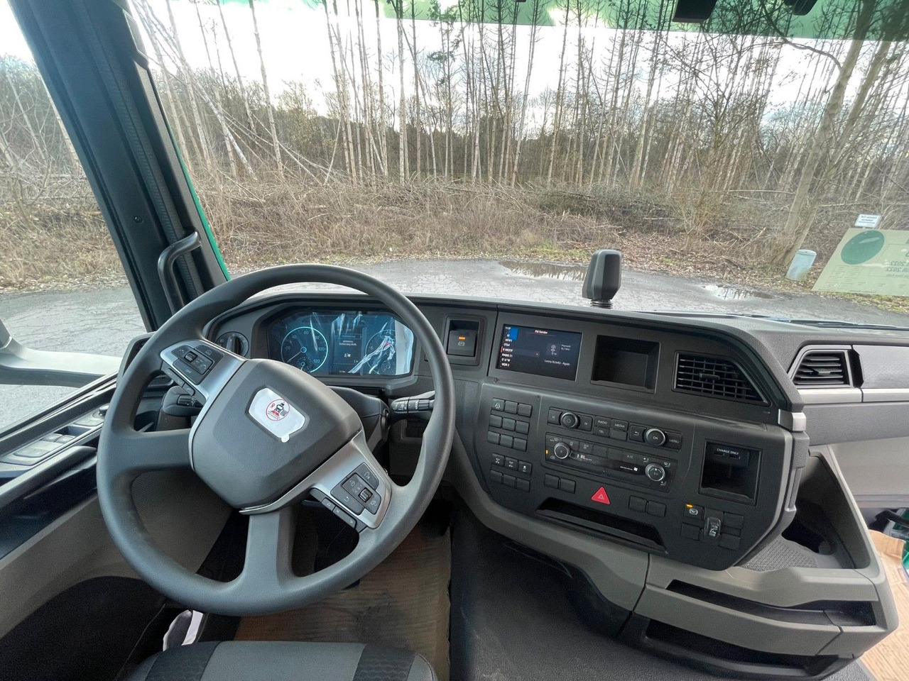 Timber truck, Crane truck MAN TGS 33.510 6X4 BL Euro6e LogLift 165Z: picture 19