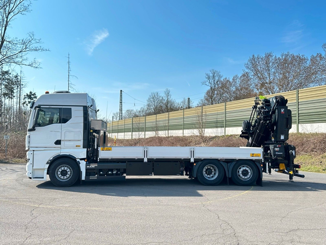 MAN TGX 26.520 TG3 Retarder / 6X2 Hiab 548 E 8 - Crane truck: picture 3 MAN TGX 26.520 TG3 Retarder / 6X2 Hiab 548 E 8 - Crane truck: picture 3
