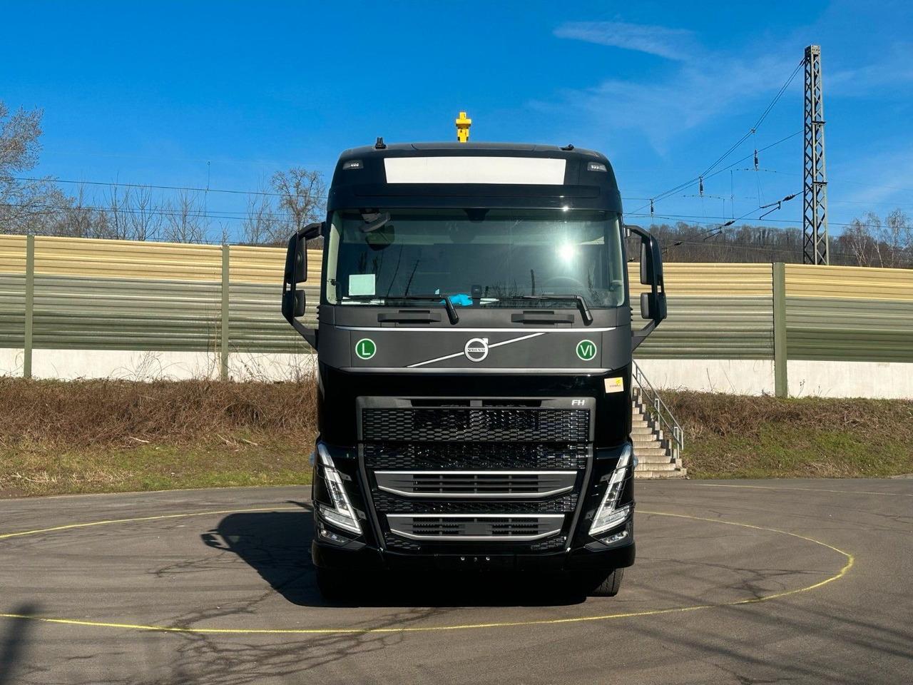 Volvo FH 540 6x4 Abrollkipper Hyva 20-60 - Hook lift truck, Crane truck: picture 3 Volvo FH 540 6x4 Abrollkipper Hyva 20-60 - Hook lift truck, Crane truck: picture 3