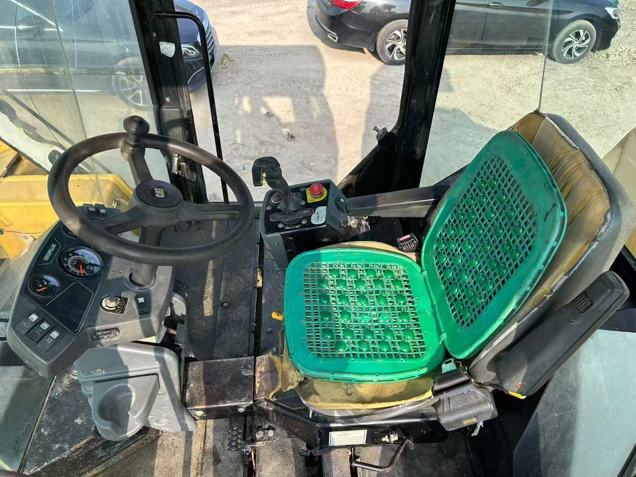 CATERPILLAR CB564D - Road roller: picture 5 CATERPILLAR CB564D - Road roller: picture 5