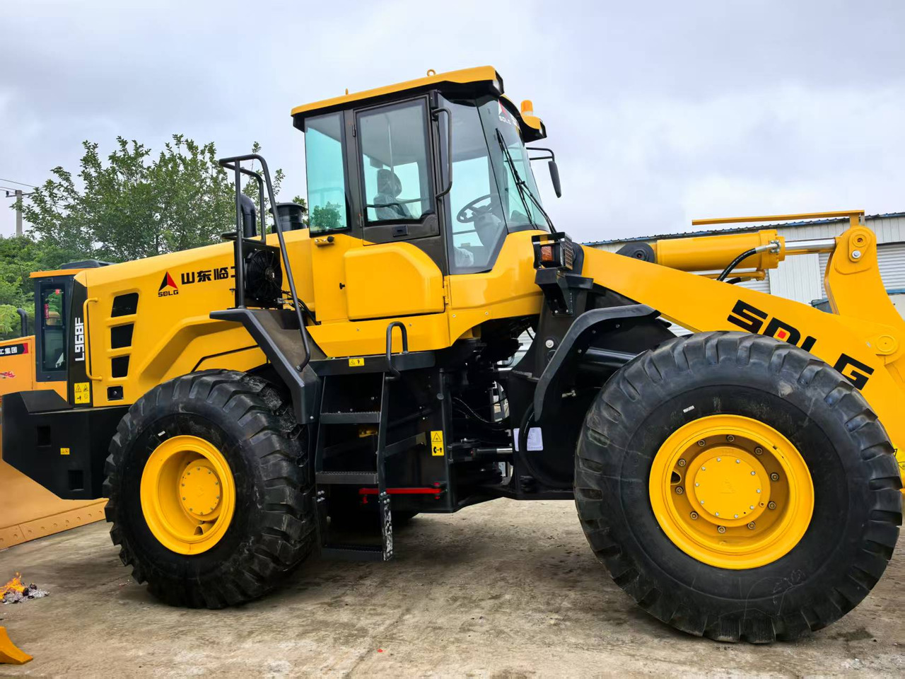 SDLG LG968F - Wheel loader: picture 1 SDLG LG968F - Wheel loader: picture 1