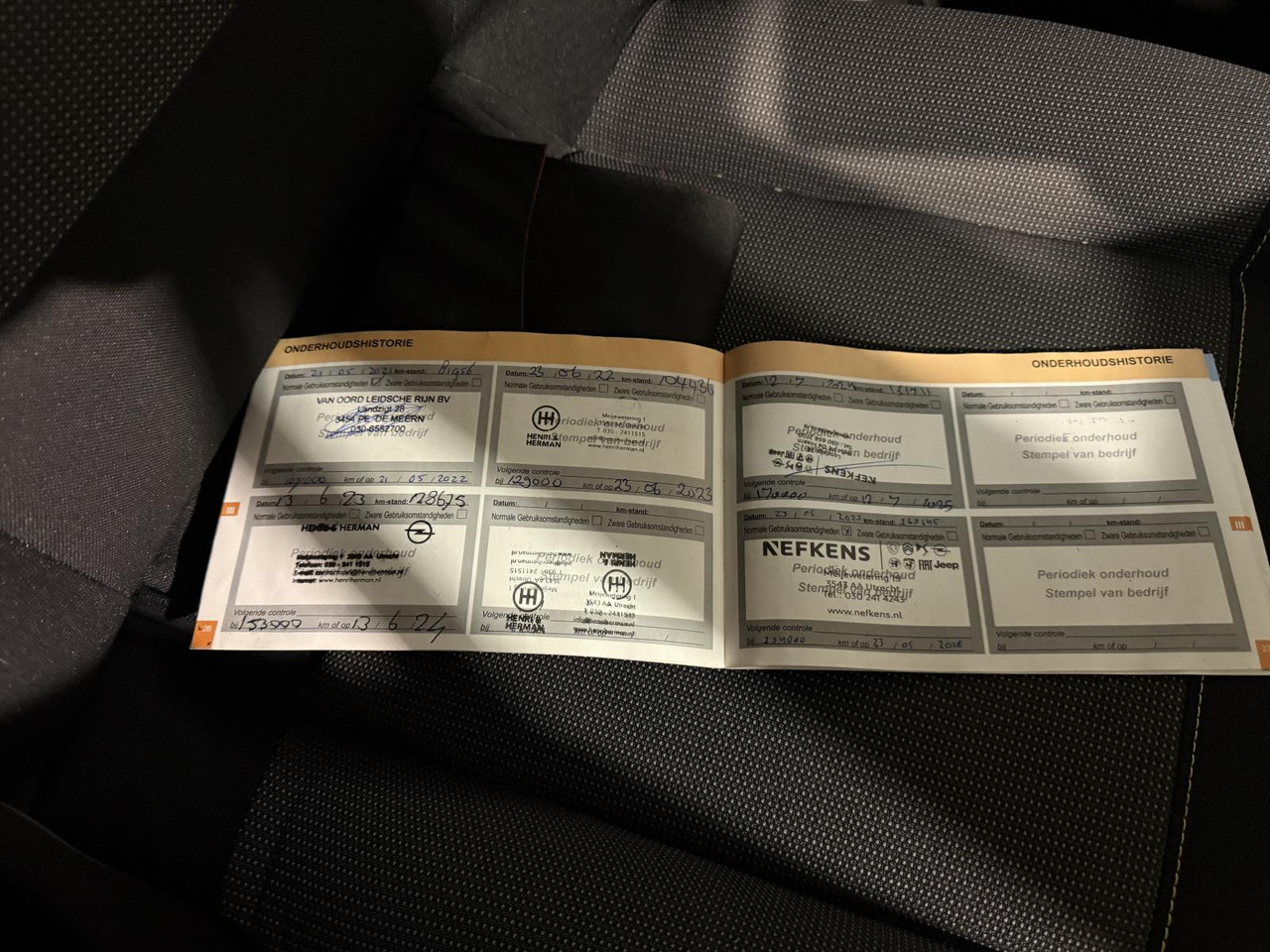 Citroen | C3 | 1.2 PureTech Feel 105g | 2016 | 175.577 km | KX240S | Logisch - Hatchback: picture 4 Citroen | C3 | 1.2 PureTech Feel 105g | 2016 | 175.577 km | KX240S | Logisch - Hatchback: picture 4