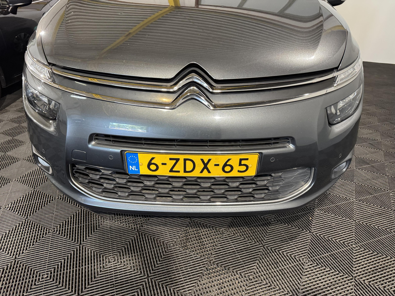 Citroen Grand C4 Picasso 1.6 THP Business 7P | 2014 | 143.151 km | 6-ZDX-65 - Car: picture 2 Citroen Grand C4 Picasso 1.6 THP Business 7P | 2014 | 143.151 km | 6-ZDX-65 - Car: picture 2