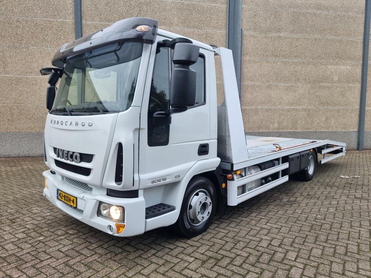Iveco EuroCargo 80 Oprijwagen 42-BXH-4 - Autotransporter truck: picture 1 Iveco EuroCargo 80 Oprijwagen 42-BXH-4 - Autotransporter truck: picture 1