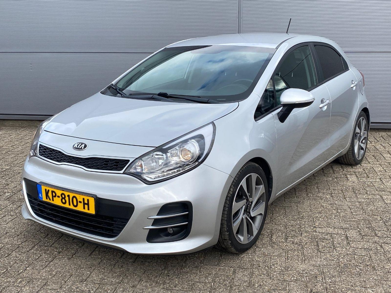 Kia Rio 1.2 CVVT ExecutiveLine | 2016 | 136.369 km | KP810H | NAP: Logisch - Hatchback: picture 1 Kia Rio 1.2 CVVT ExecutiveLine | 2016 | 136.369 km | KP810H | NAP: Logisch - Hatchback: picture 1