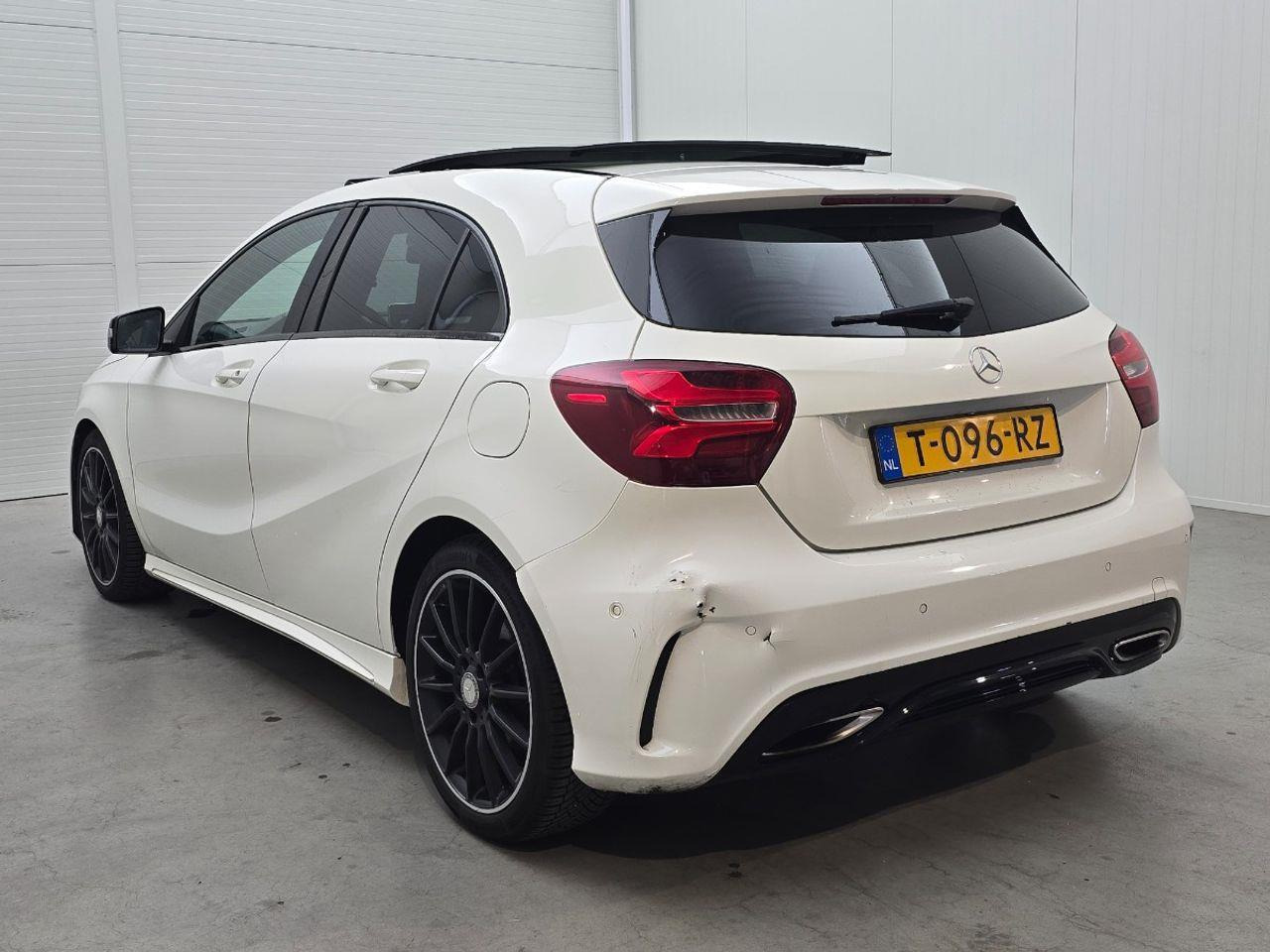 Mercedes - Benz A - klasse 200 Ambition | 2016 | 173.260 km | Automaat | T096RZ | NAP: Geen oordeel - Hatchback: picture 3 Mercedes - Benz A - klasse 200 Ambition | 2016 | 173.260 km | Automaat | T096RZ | NAP: Geen oordeel - Hatchback: picture 3
