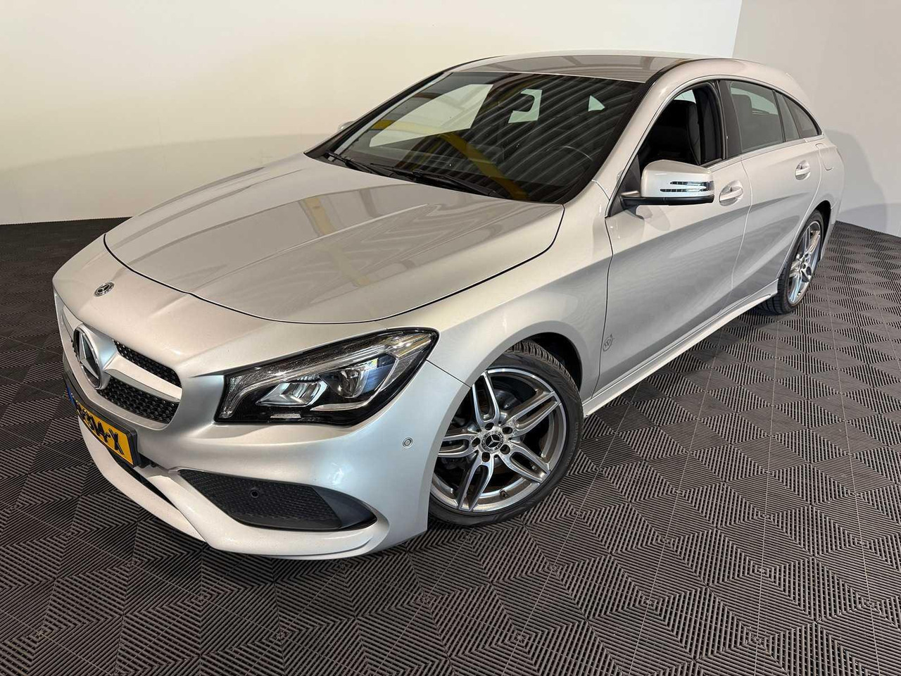Mercedes-Benz CLA-klasse Shooting Brake 180 d Business Solution AMG | 2017 | 178.913 km | PB-314-X - Car: picture 1 Mercedes-Benz CLA-klasse Shooting Brake 180 d Business Solution AMG | 2017 | 178.913 km | PB-314-X - Car: picture 1