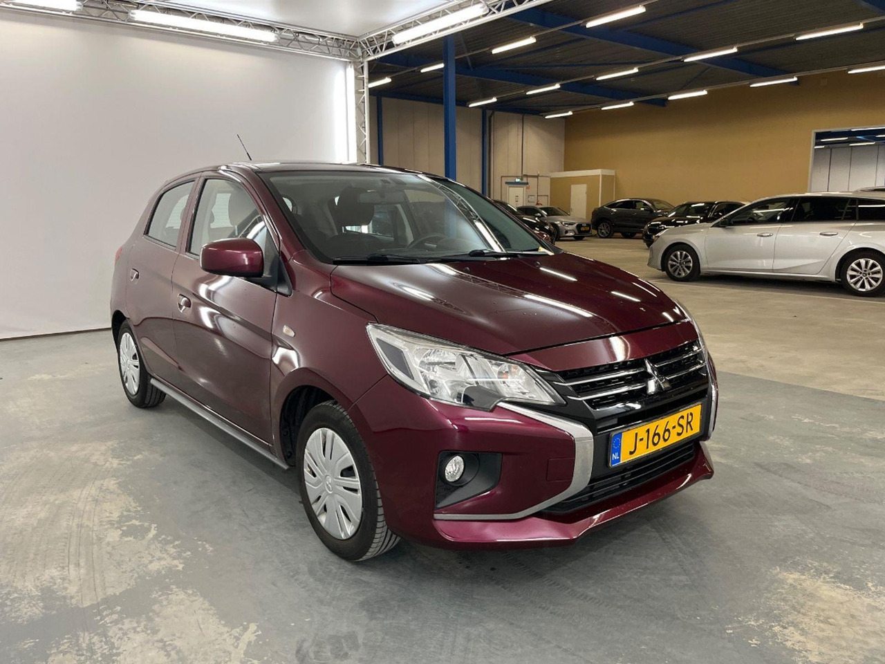 Mitsubishi Space Star 1.0 Cool+ | 2020 | 58.994 km | J166SR | NAP: Logisch - Hatchback: picture 2 Mitsubishi Space Star 1.0 Cool+ | 2020 | 58.994 km | J166SR | NAP: Logisch - Hatchback: picture 2