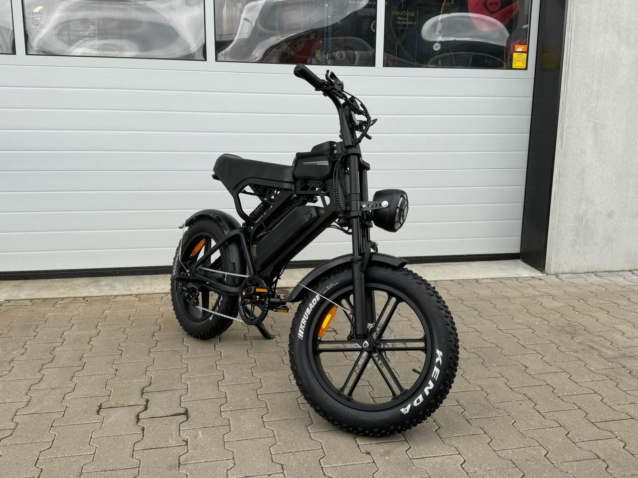 OUXI V20 Fatbike met LCD display NIEUW - Other machinery: picture 1 OUXI V20 Fatbike met LCD display NIEUW - Other machinery: picture 1