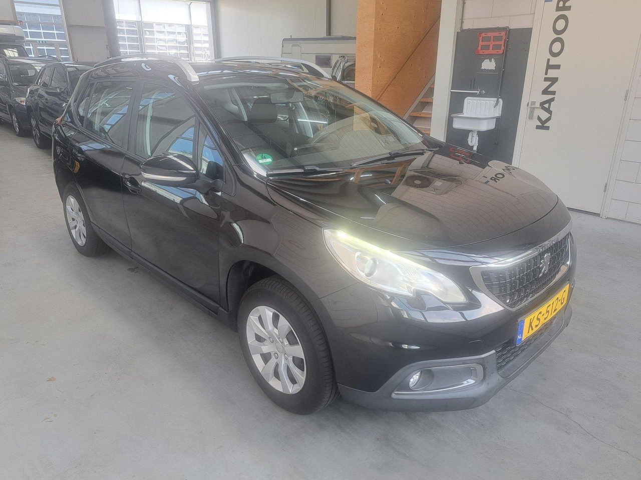 Peugeot | 2008 | 1.2 PureTech Blue Lion | 2016 | 159.008 km | KS512G | Logisch - SUV: picture 4 Peugeot | 2008 | 1.2 PureTech Blue Lion | 2016 | 159.008 km | KS512G | Logisch - SUV: picture 4