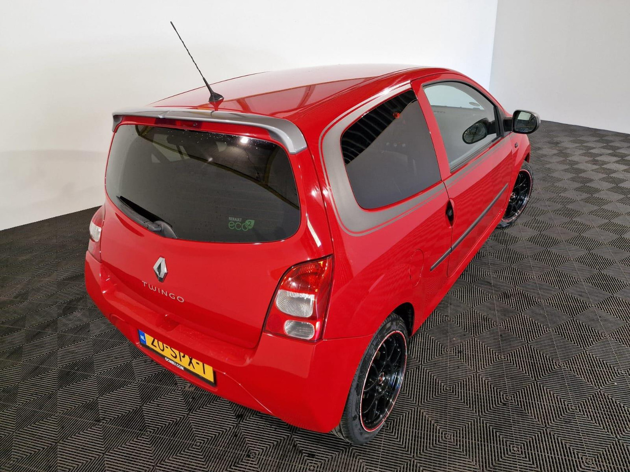 Renault Twingo 1.2-16V Collection 2011 149.179 km 20-SPX-1 - Hatchback: picture 4 Renault Twingo 1.2-16V Collection 2011 149.179 km 20-SPX-1 - Hatchback: picture 4