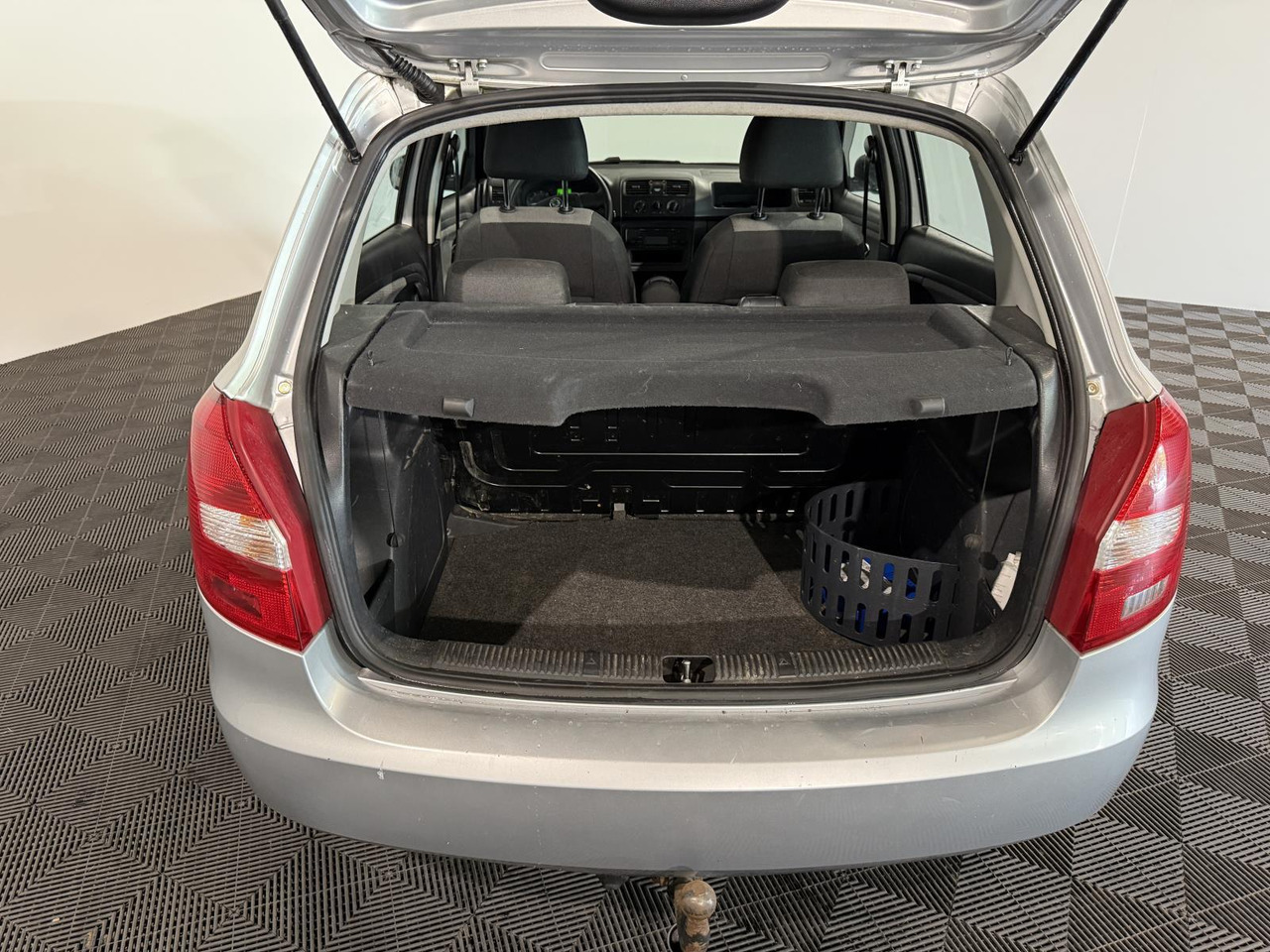 Skoda Fabia 1.2-12V Go | 2011 | 195.623 km | 83-RKB-4 - Hatchback: picture 3 Skoda Fabia 1.2-12V Go | 2011 | 195.623 km | 83-RKB-4 - Hatchback: picture 3