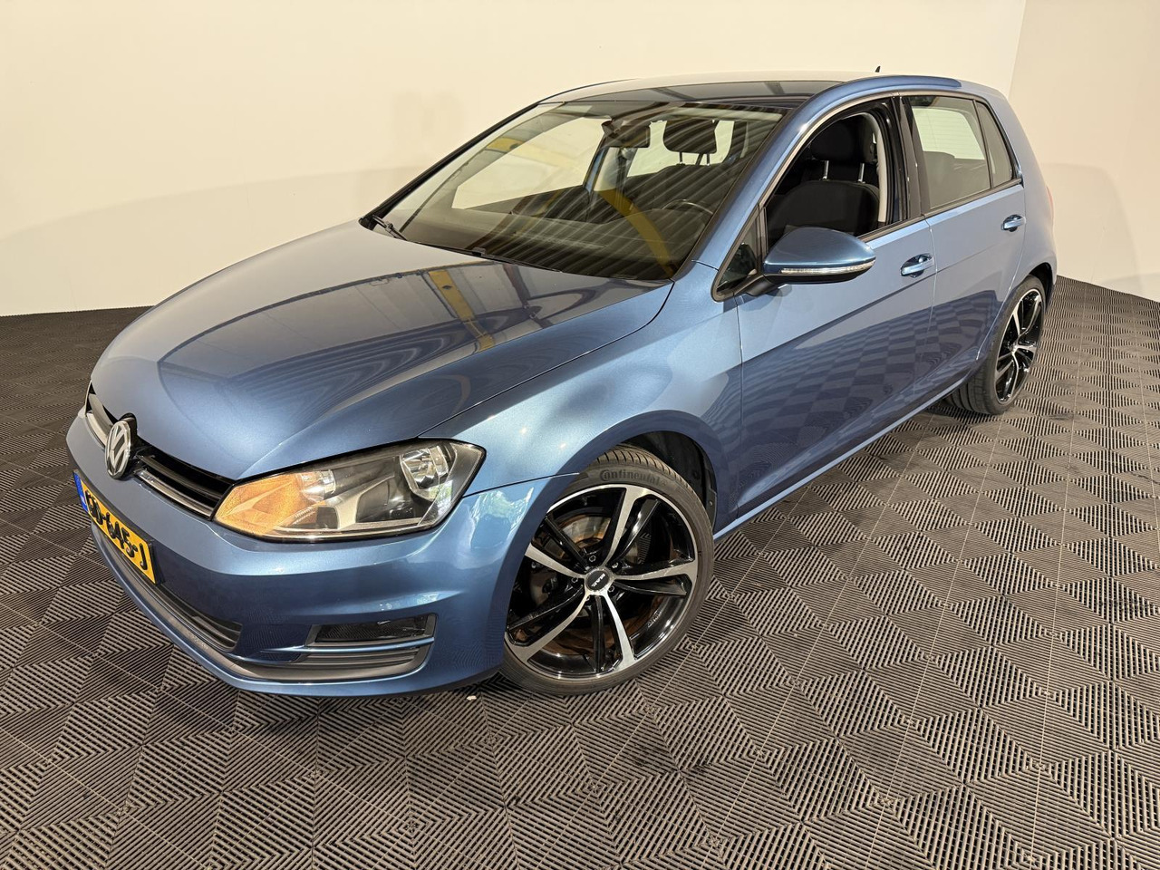 Volkswagen Golf 1.2 TSI Trend Edition 2015 GD-645-J 266.170 km - Hatchback: picture 1 Volkswagen Golf 1.2 TSI Trend Edition 2015 GD-645-J 266.170 km - Hatchback: picture 1