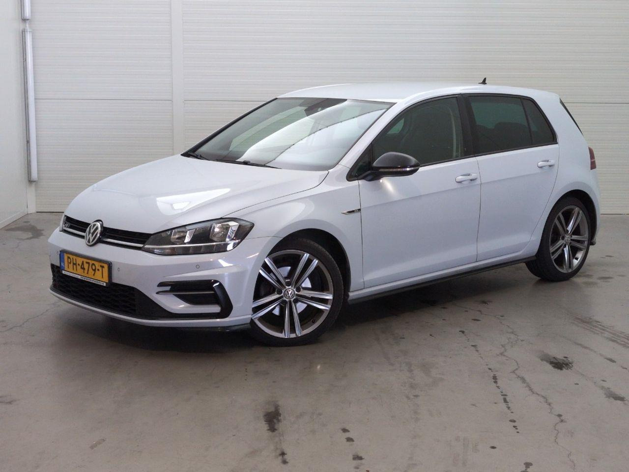 Volkswagen Golf 2.0 TDI Highline Business R | 2017 | 237.328 km | PH479T | NAP: Logisch - Car: picture 1 Volkswagen Golf 2.0 TDI Highline Business R | 2017 | 237.328 km | PH479T | NAP: Logisch - Car: picture 1